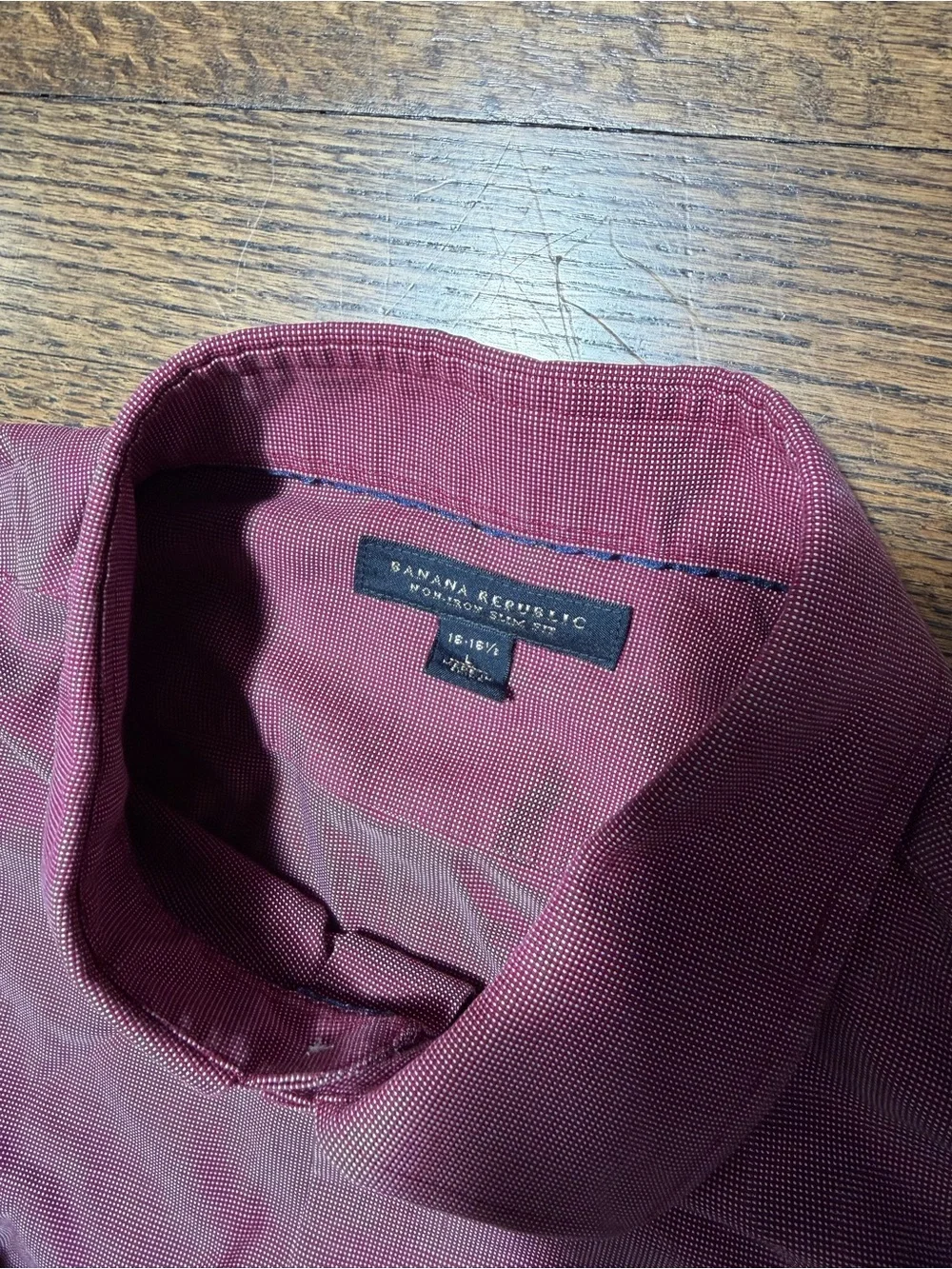 Banana Republic Non-Iron Slim Fit Burgundy Dress Shirt XL 16-16.5